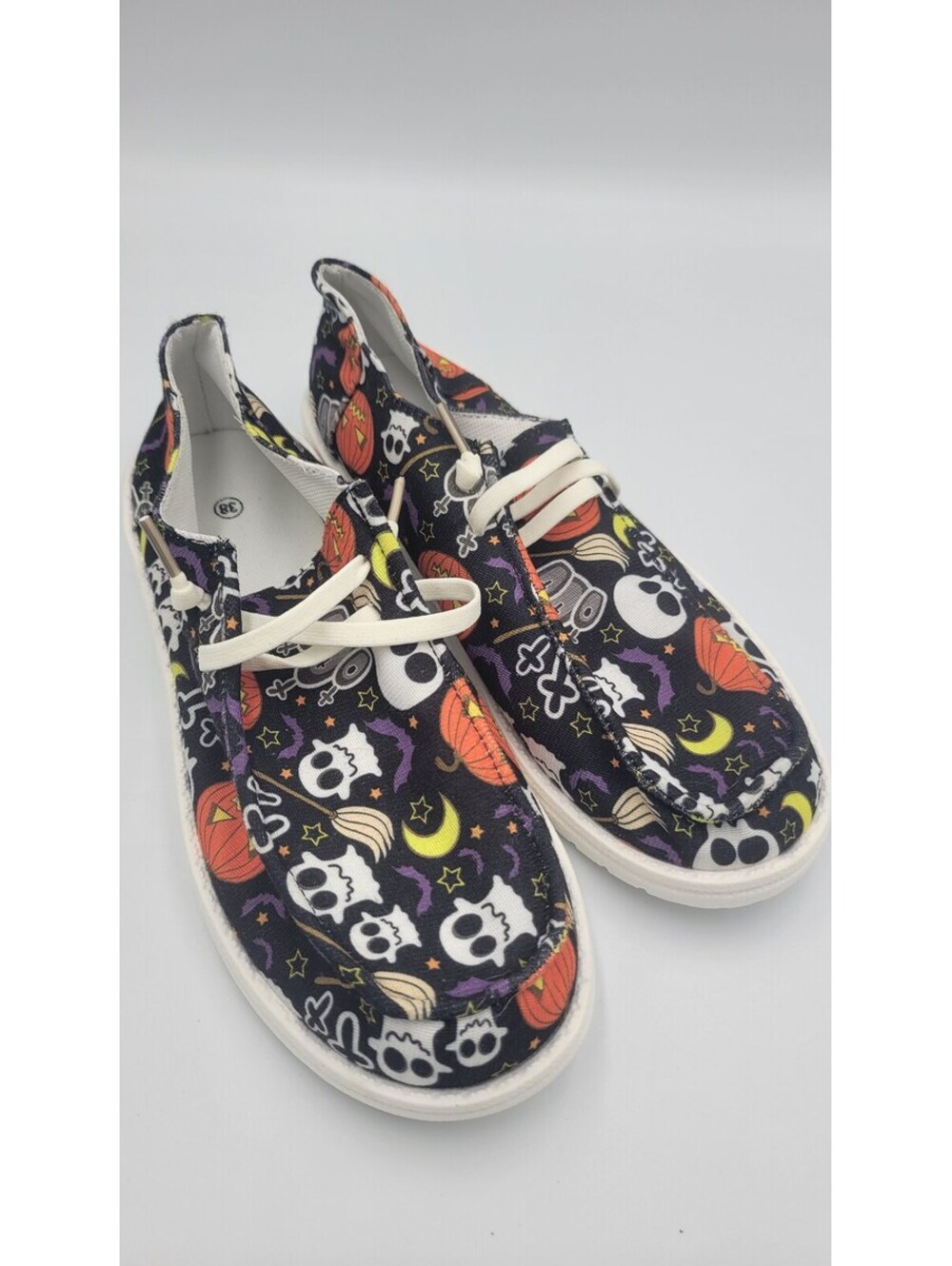 Halloween print slip-on shoes
